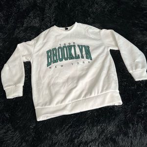 Sweatshirt